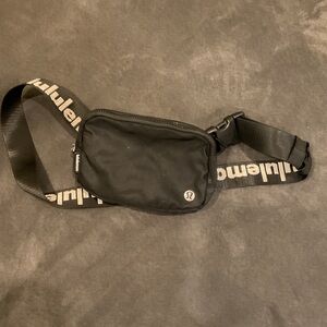 lululemon athletica Black Belt Bag Sleek Design